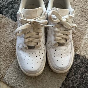 NIKE Air Force 1 Triple White Low Shoes size 6.5 G9